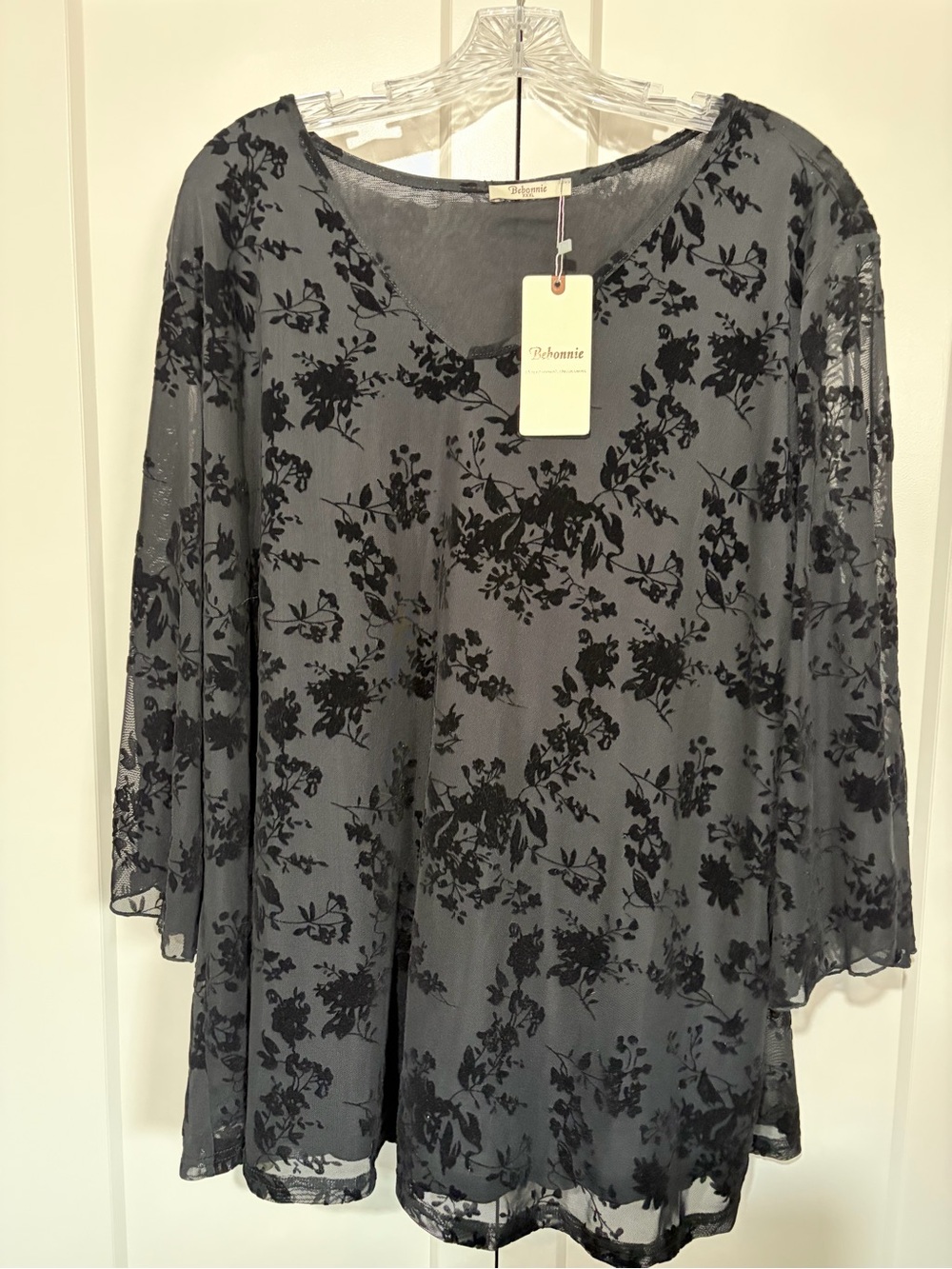 Bebonnie Black Floral Burnout V-Neck Women's Tunic 3/4 Length Ruffle Sleeves 3X